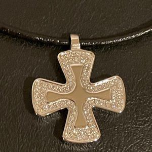 Vintage DOCZ stainless steel collar necklace with cross pendant